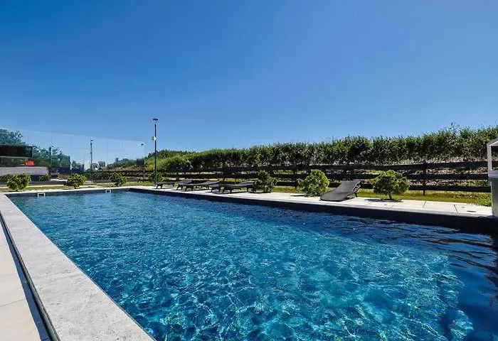 2 Bedroom At J7 Monciskese アパート