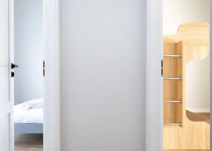 2 Bedroom At J7 Monciskese アパート